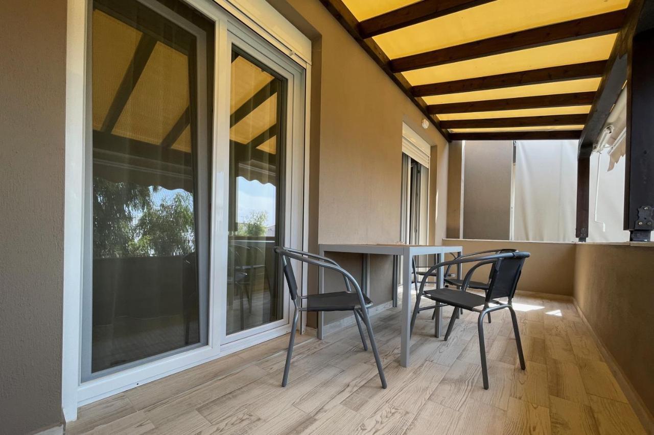 Royals Apartments Никити Экстерьер фото