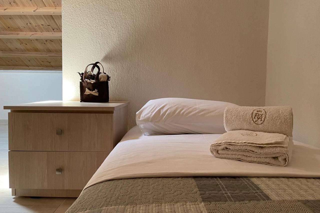 Royals Apartments Никити Экстерьер фото