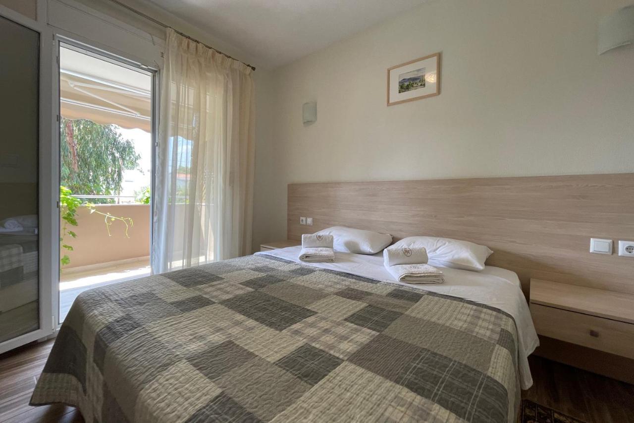 Royals Apartments Никити Экстерьер фото