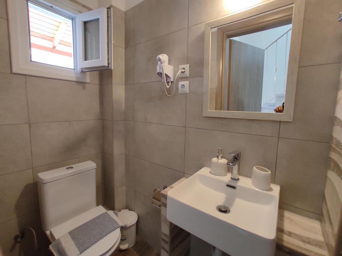 Royals Apartments Никити Экстерьер фото